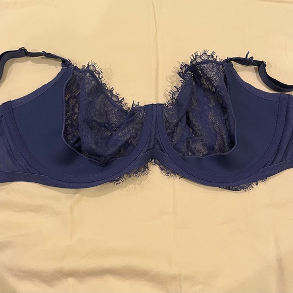 Light navy blue Victoria Secret bra 38DD - Picture 4 of 6
